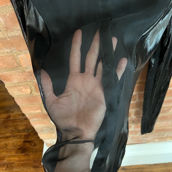 Carolina Herrera Black Sheer One of a kind Runway Blouse. - Picture 6 of 8